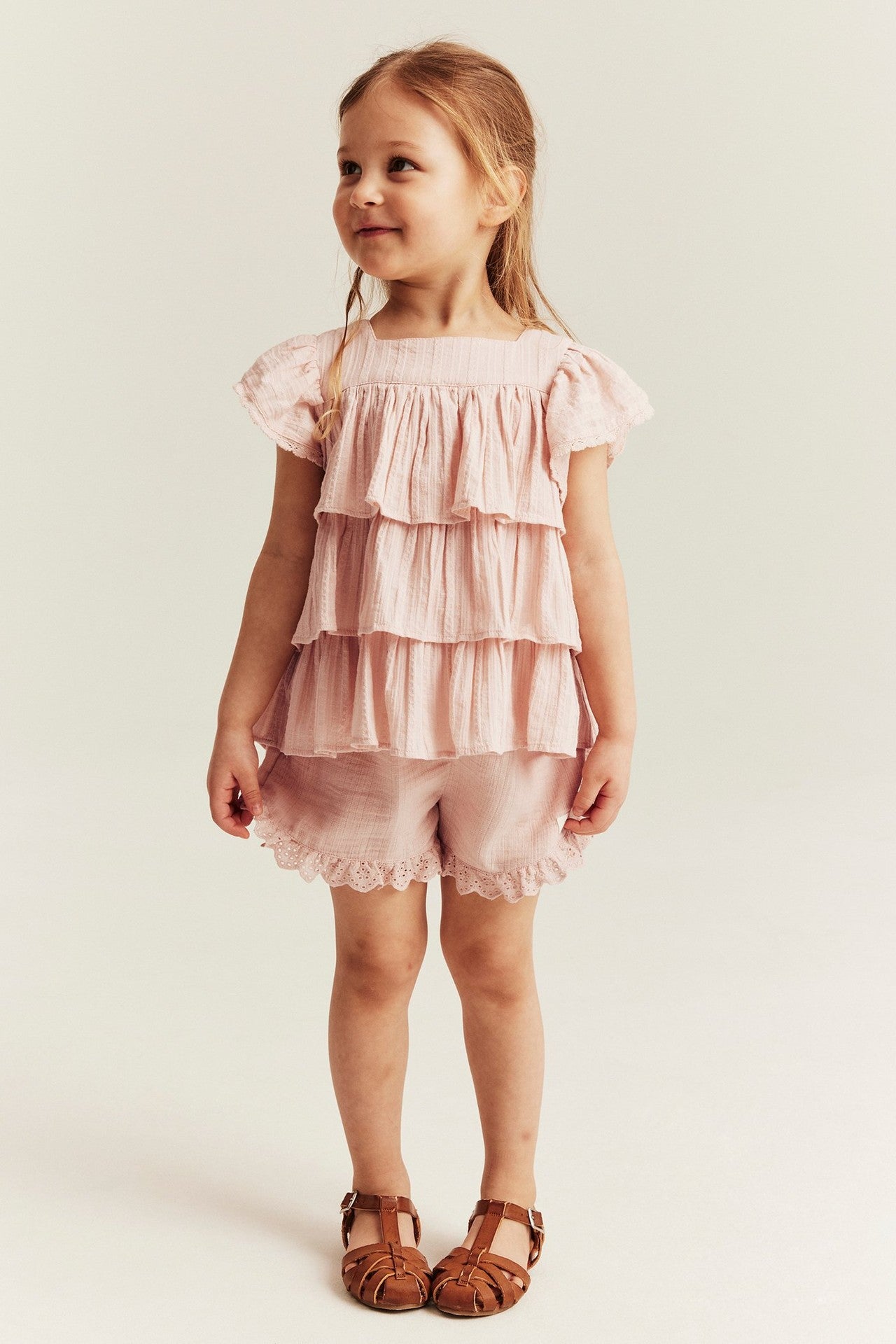 Kids pink woven shorts with frill – Newbie