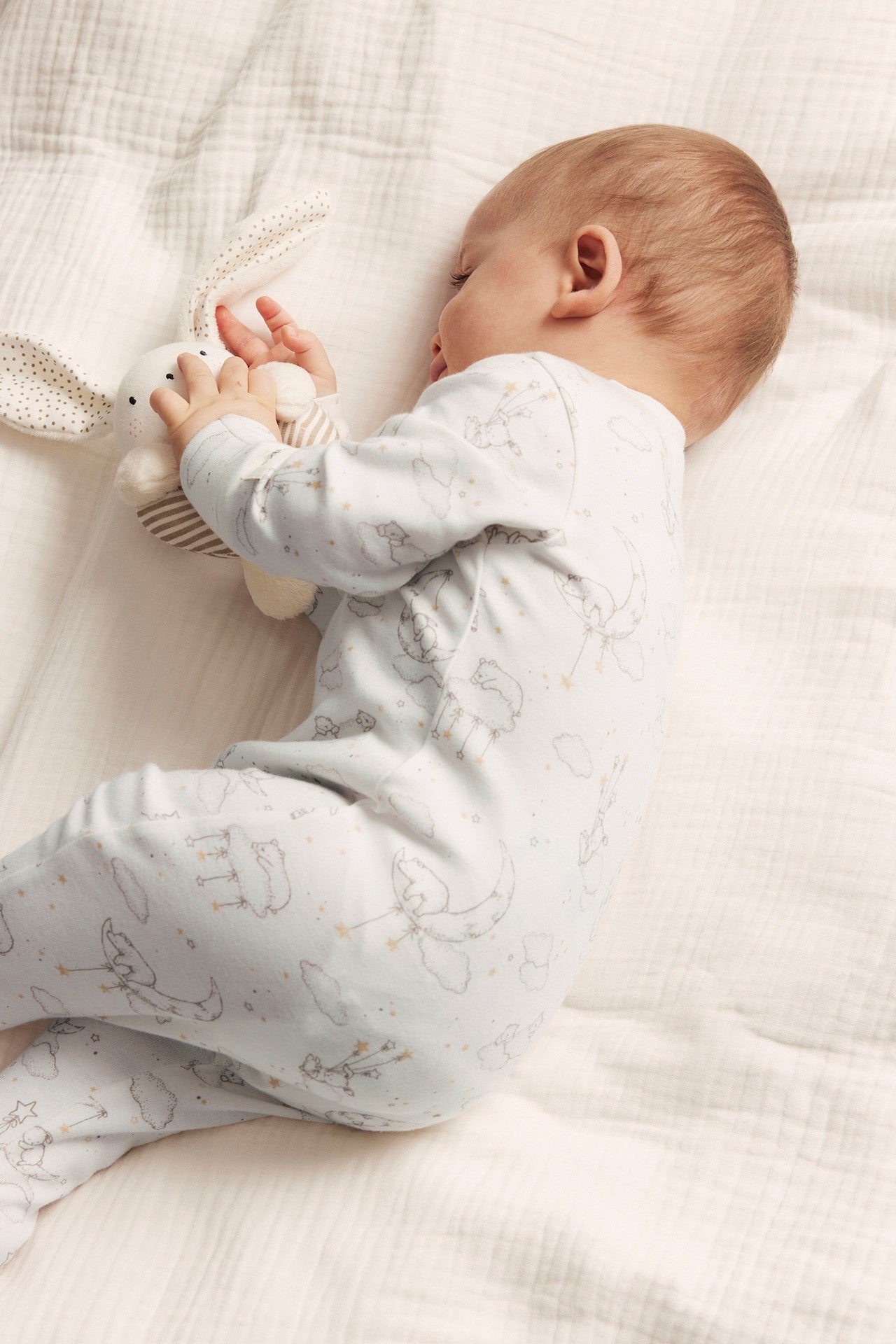 Baby white animal 2-way zip sleepsuit
