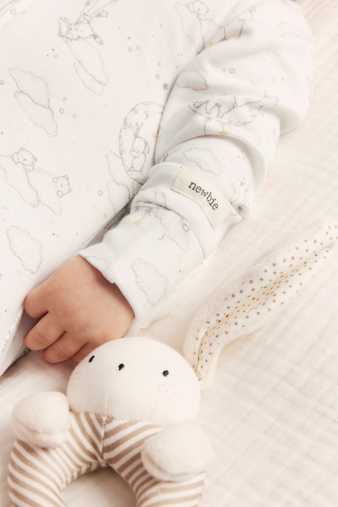 Baby white animal 2-way zip sleepsuit