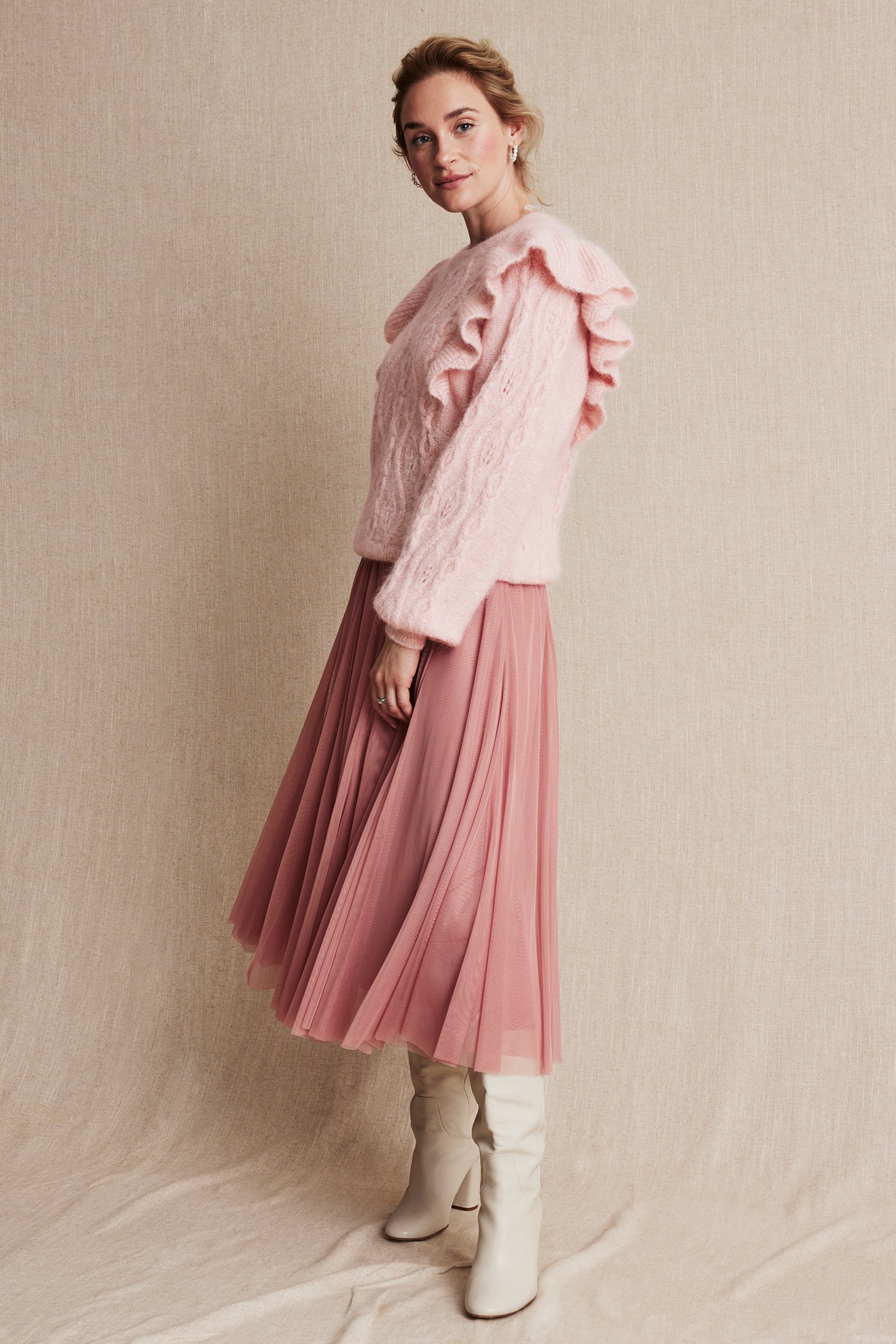 Womens pink pattern knitted jumper