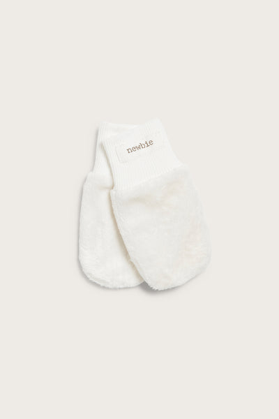 Newborn white anti-scratch mittens