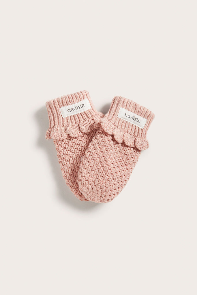 Baby pink knitted mittens Newbie