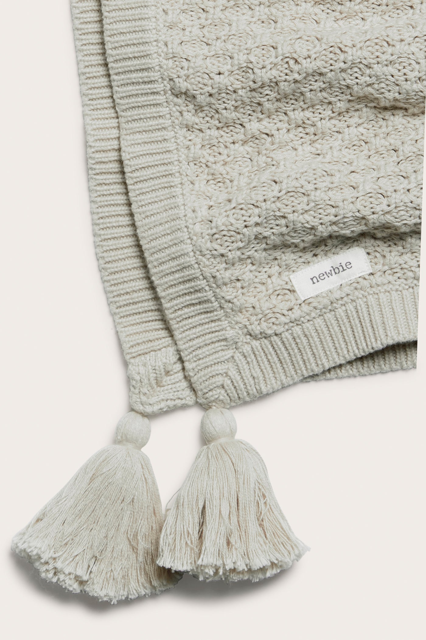 Baby green knitted pattern blanket