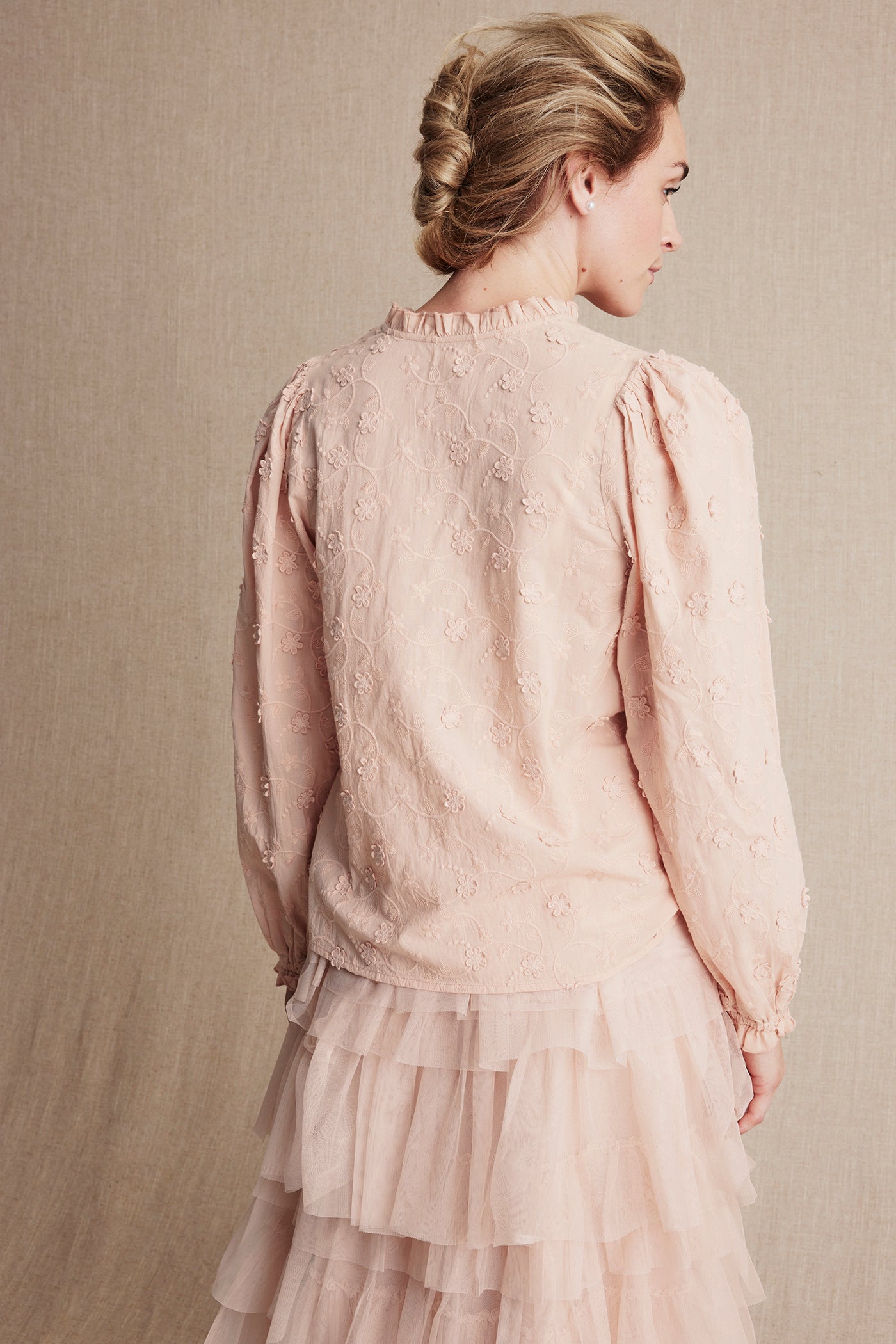 Women's pink 3D floral embroidery blouse