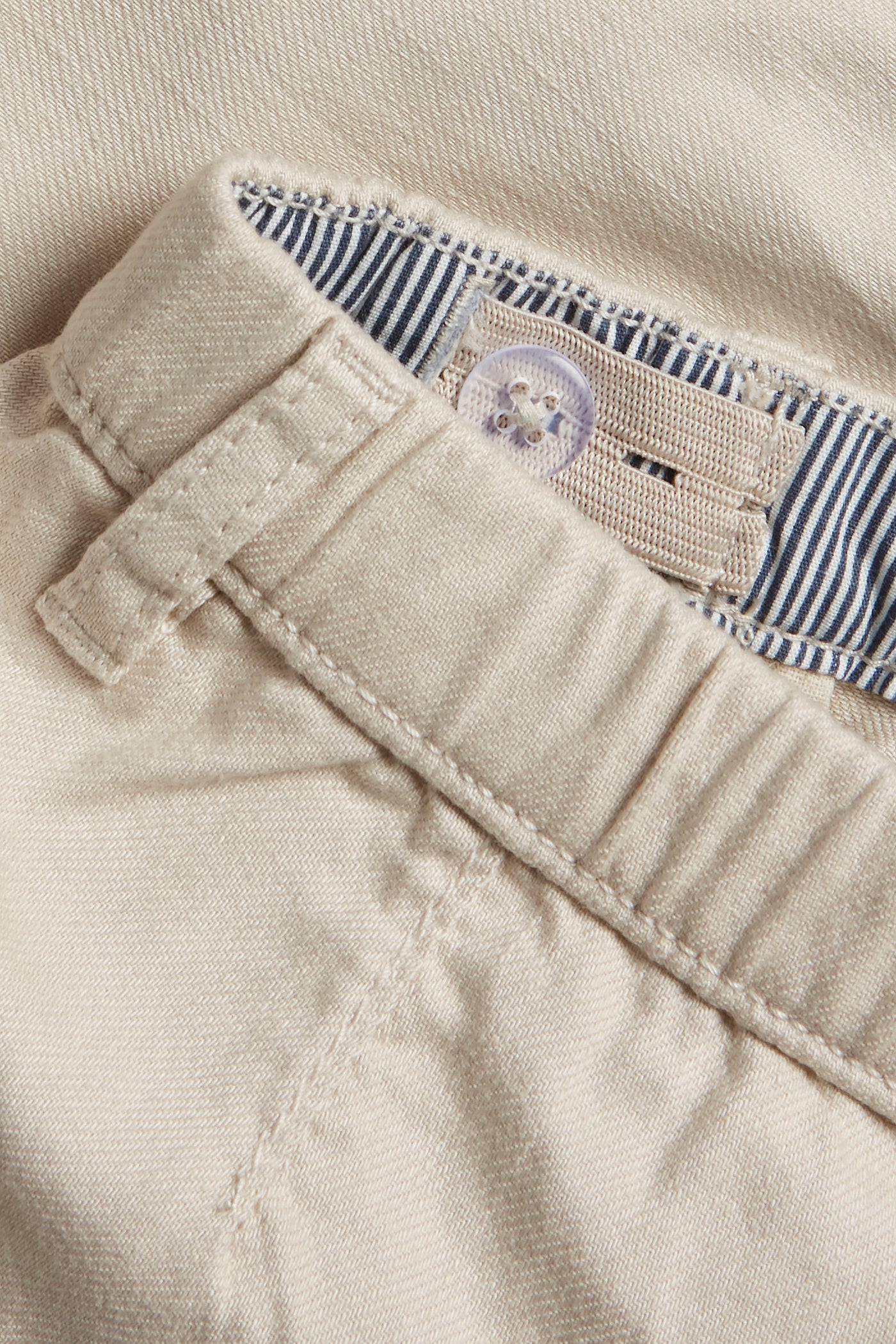 Kids´ beige woven shorts