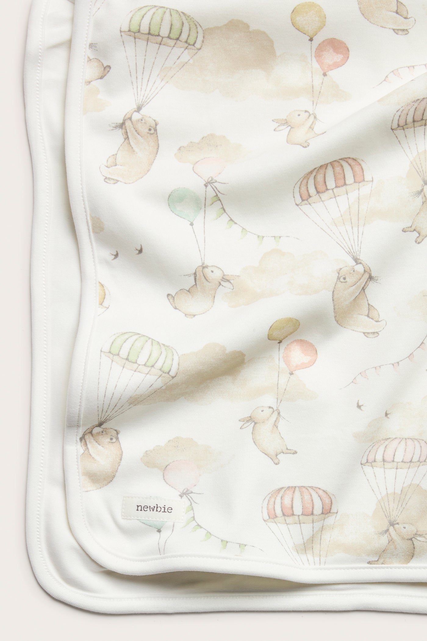 Baby white animal balloon blanket