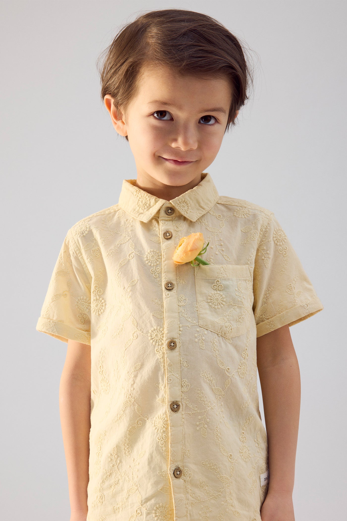 Kids' yellow short-sleeved shirt
