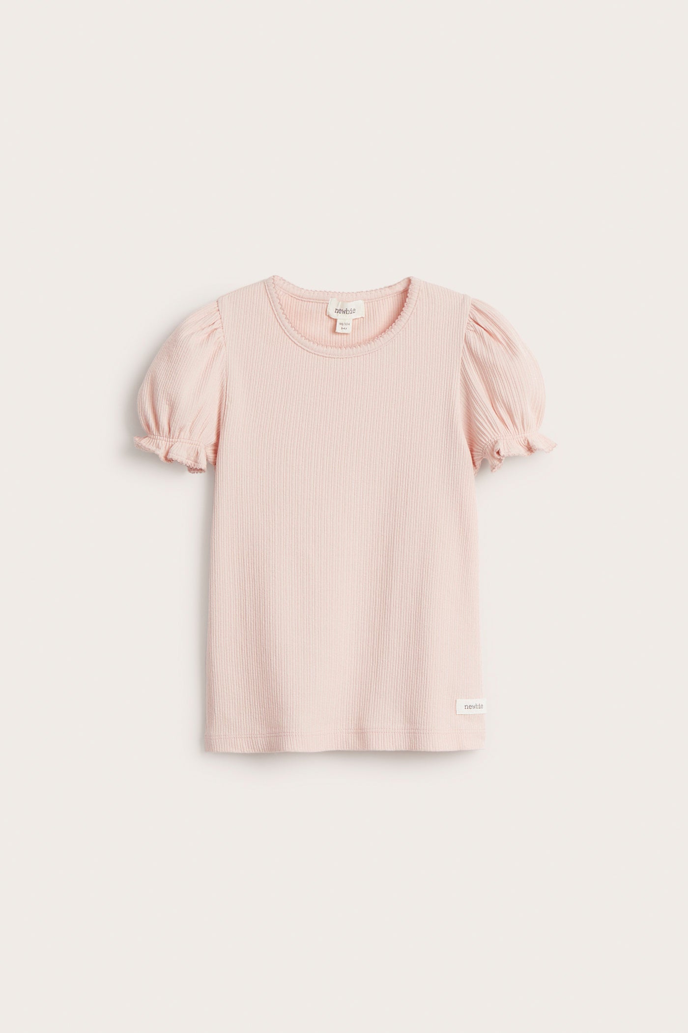 Kids' pink top with puff sleeves