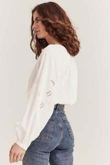 Women's white embroidery blouse