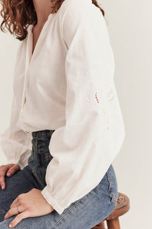 Women's white embroidery blouse