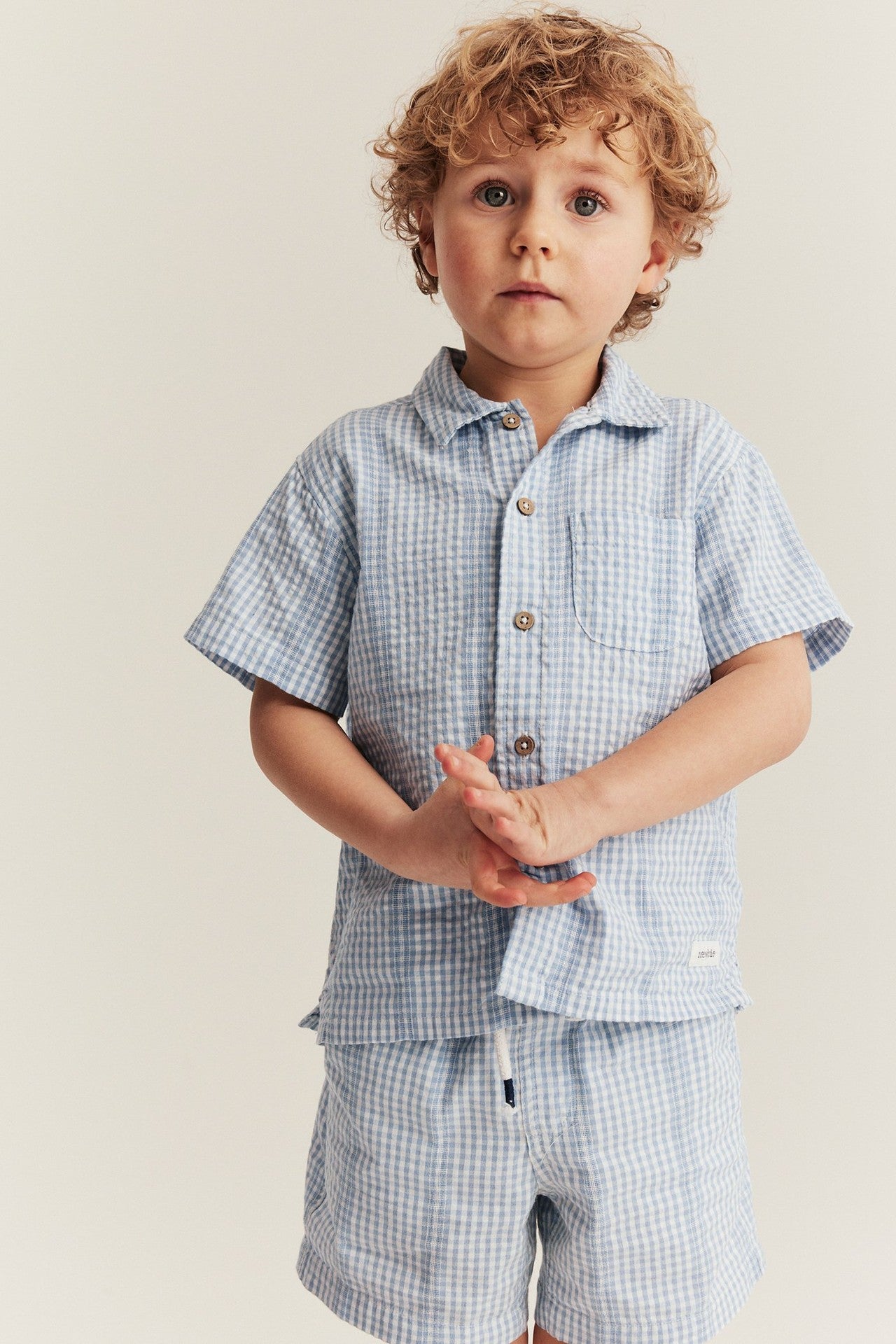 Kids´ blue checked shorts