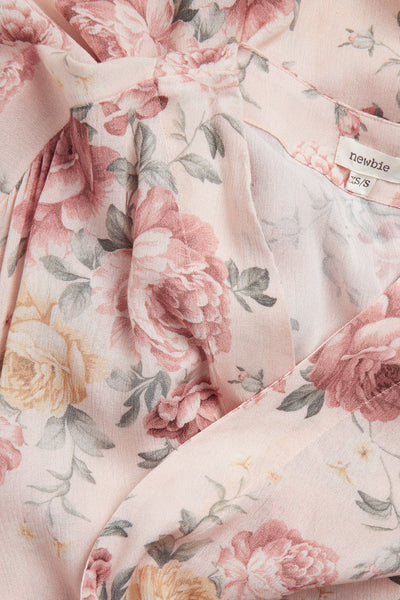 Women's pink floral kimono