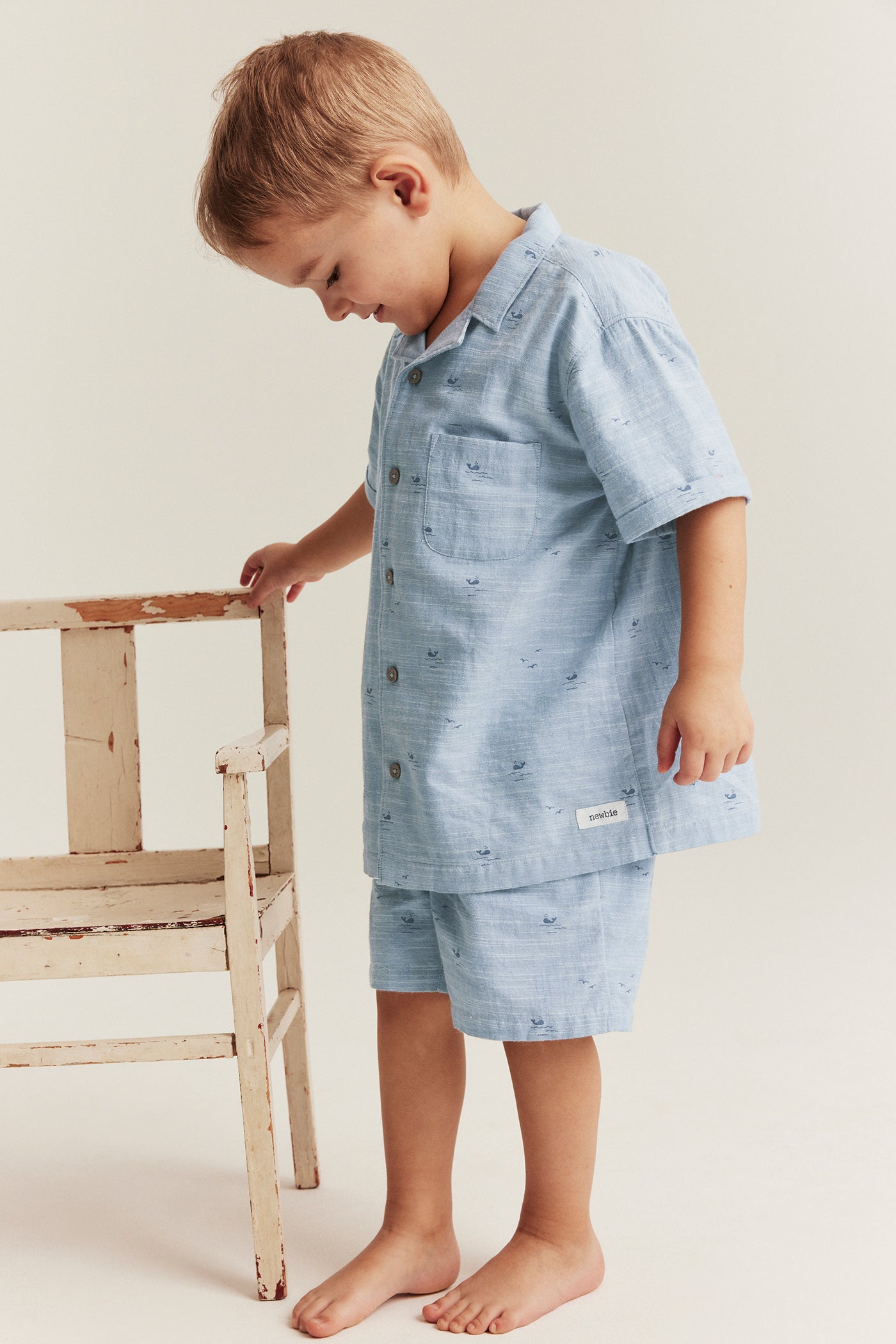 Kids' blue whale patterned shorts