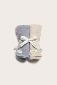 Blue and beige muslin blankets (2-pack)