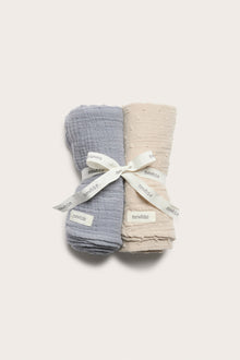 Blue and beige muslin blankets (2-pack)