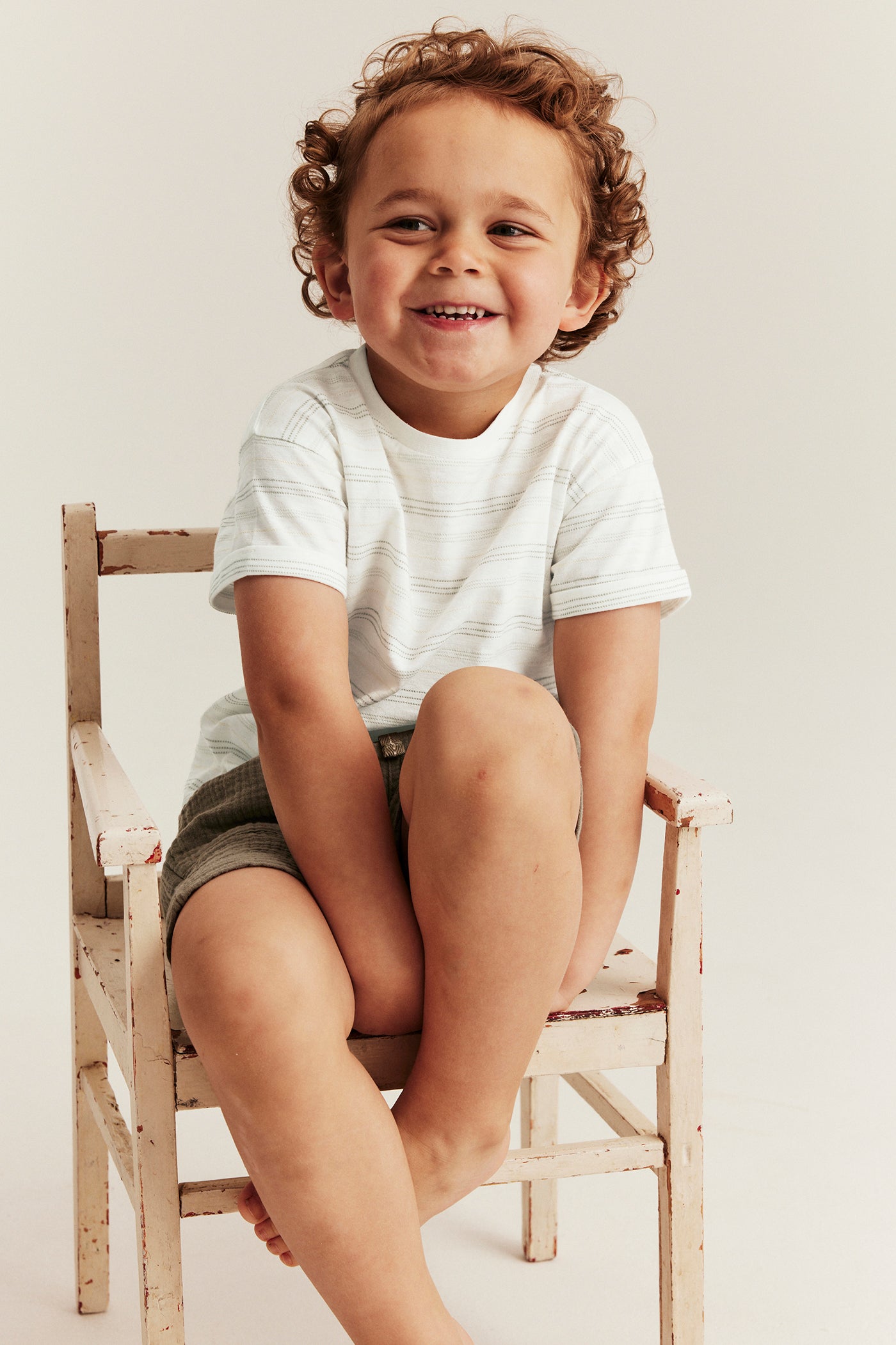 Kids' white striped t-shirt