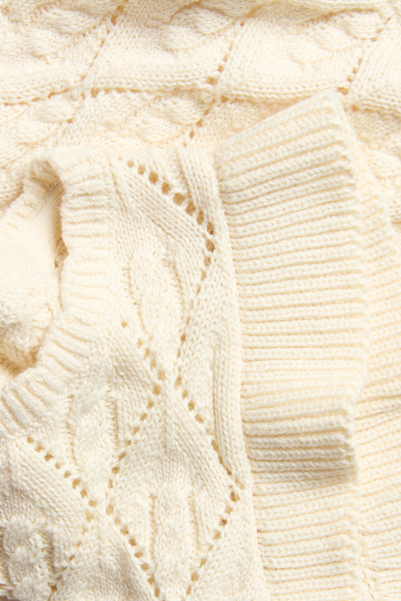 Kids beige knitted vest