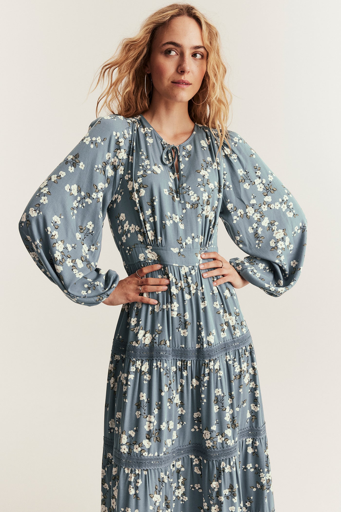 Women's blue floral dress