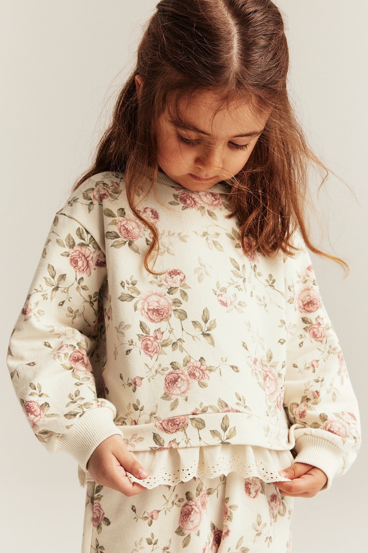Kids' beige floral sweatshirt