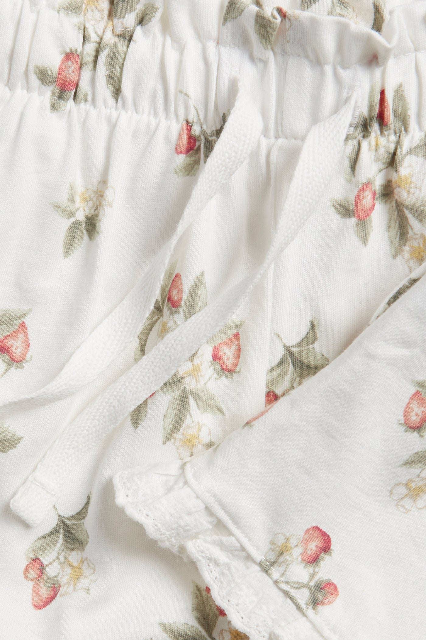 Kids´ white strawberry shorts