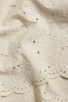 Women's beige embroidery skirt
