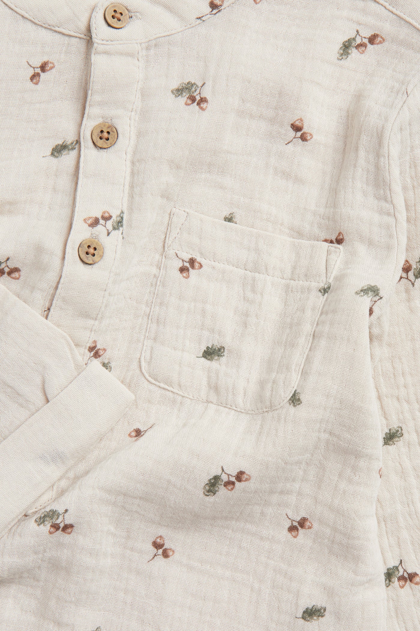 Kids beige muslin shirt with acorns