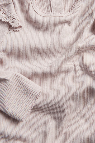 Baby lilac bodysuit with ruffles
