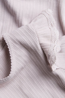 Kids' lilac ribbed top with frills