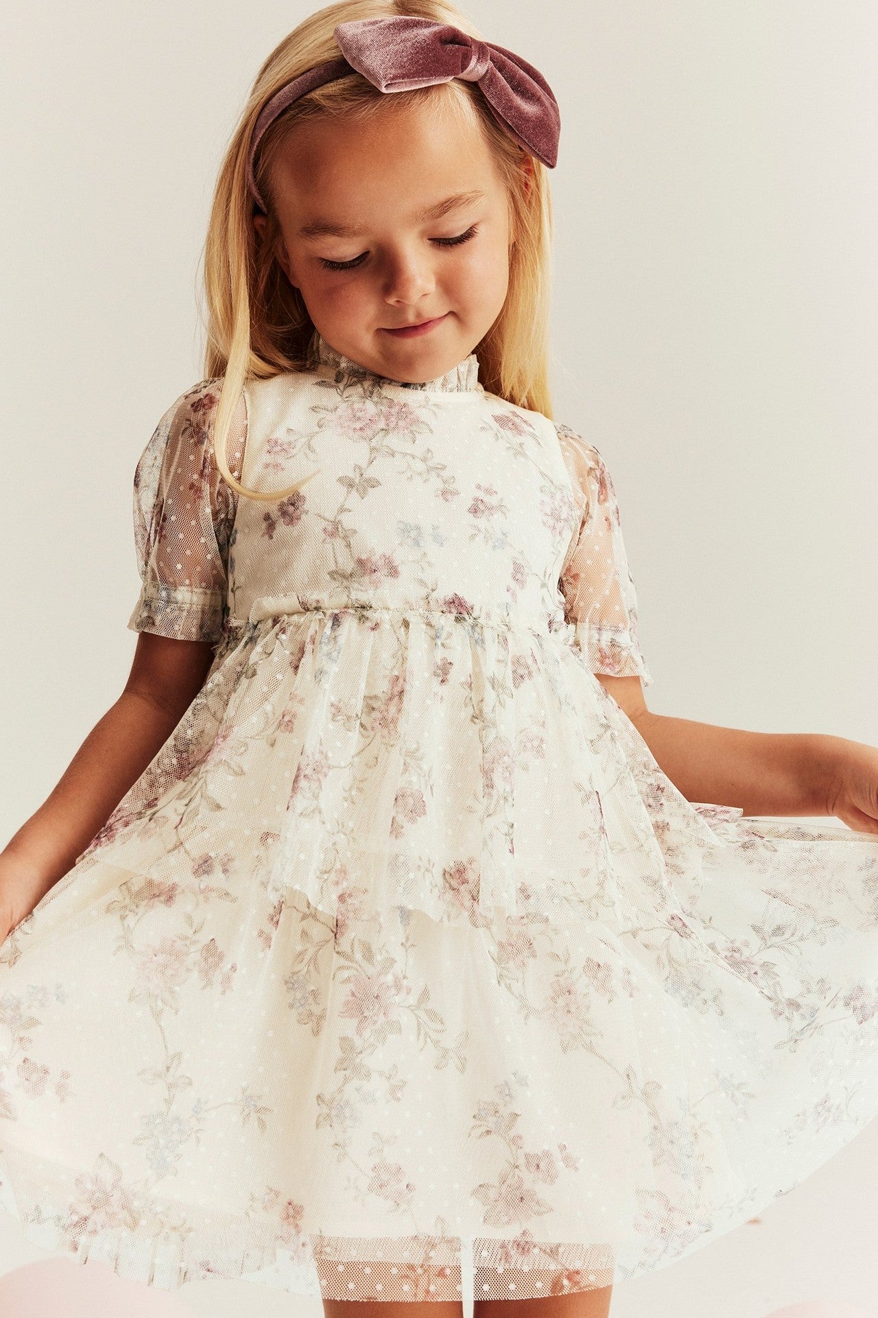 Kids´beige floral mesh dress