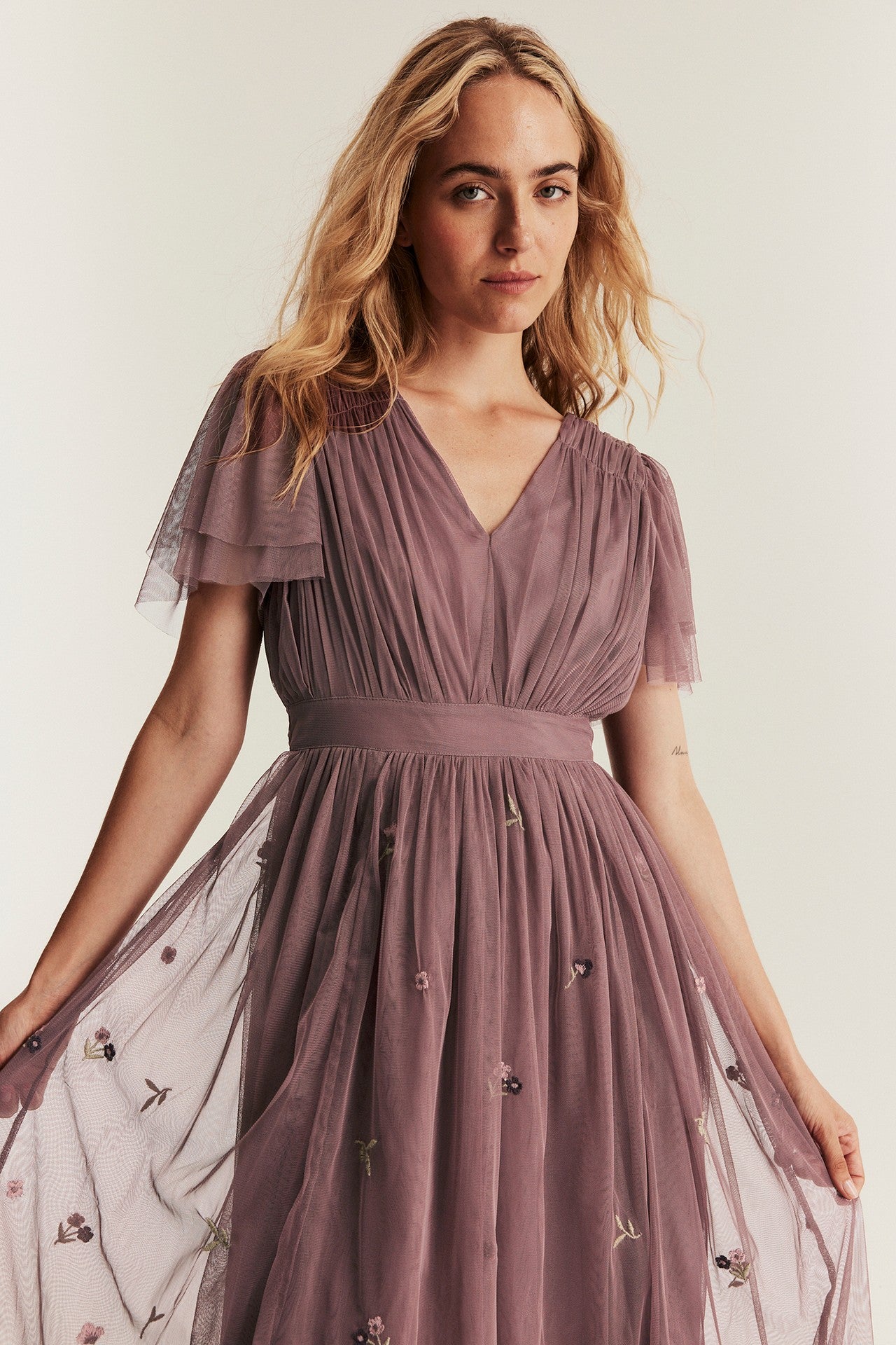 Women's pink floral mesh dress with embroidery