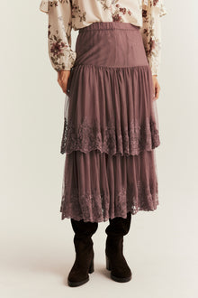 Women's pink mesh skirt with embroidery