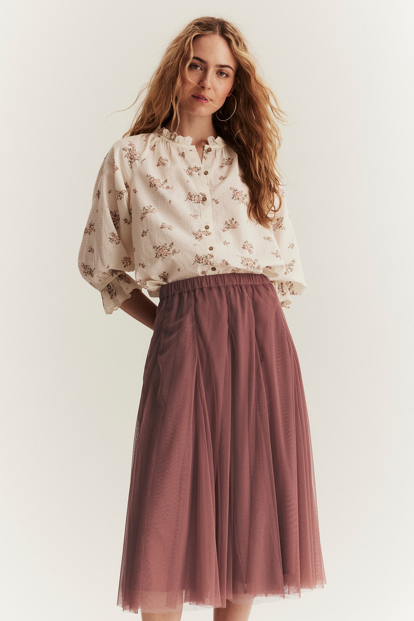 Women's burgundy mesh skirt