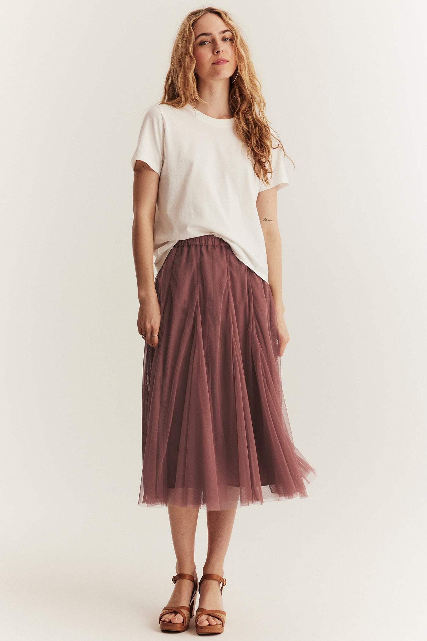 Women's burgundy mesh skirt
