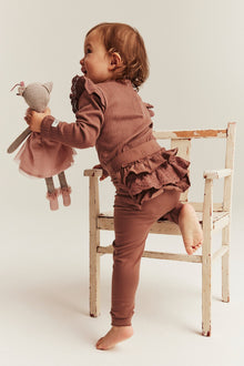 Baby pink leggings with ruffles