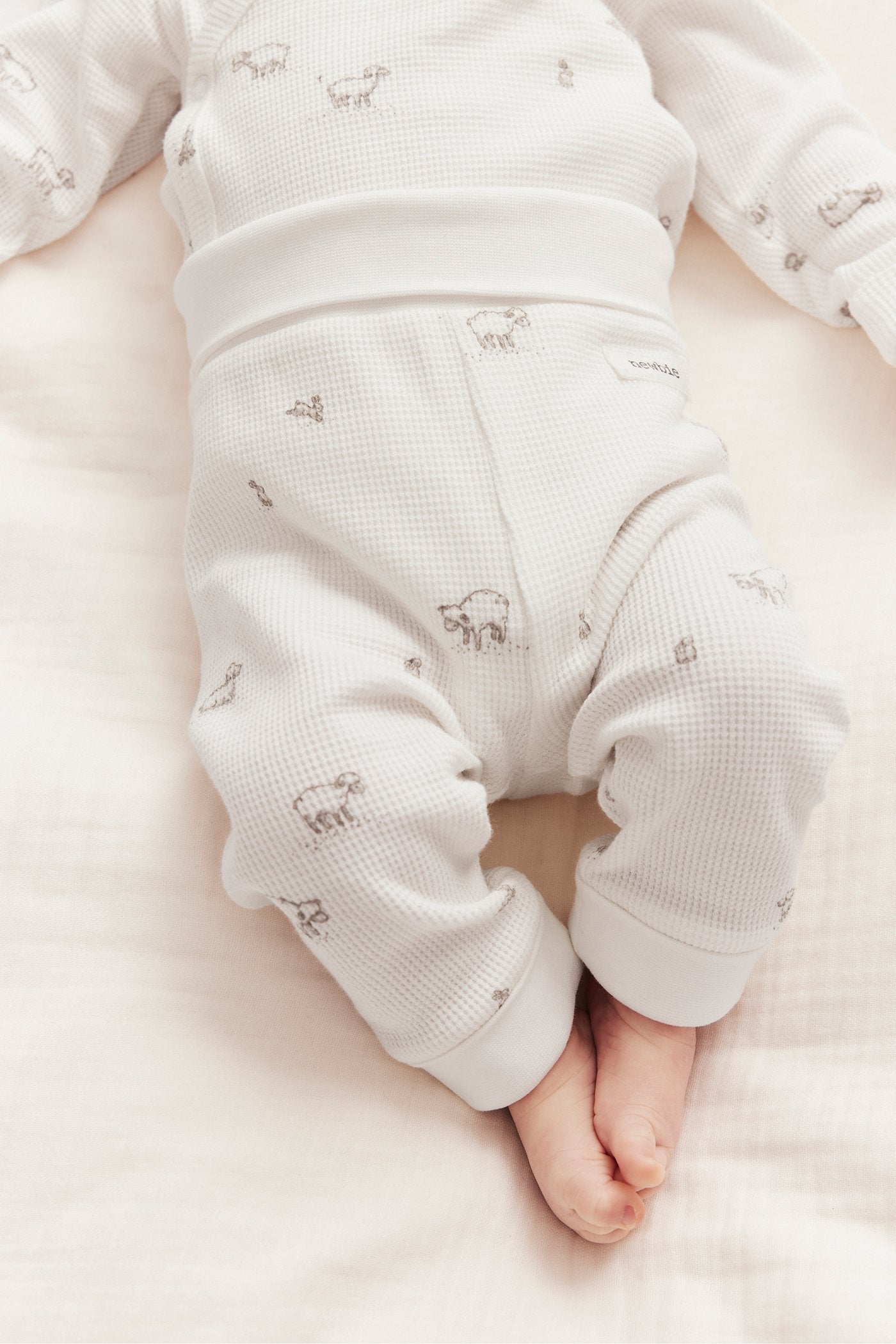 Baby white leggings with lamp print