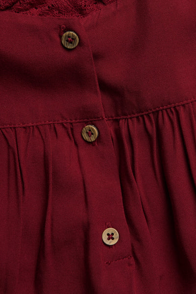 Kids' red dress with lace