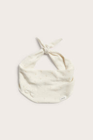 Knitted scarf with bow