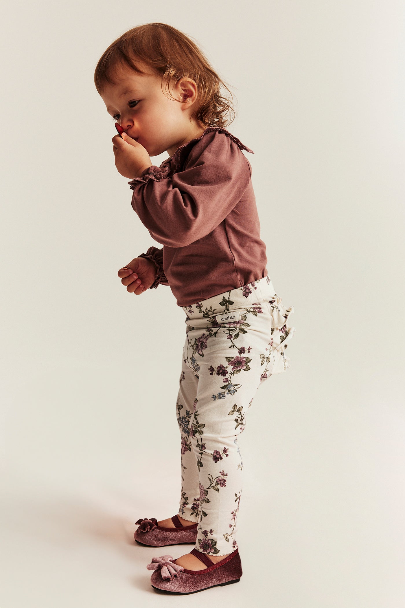 Baby beige floral leggings with frills