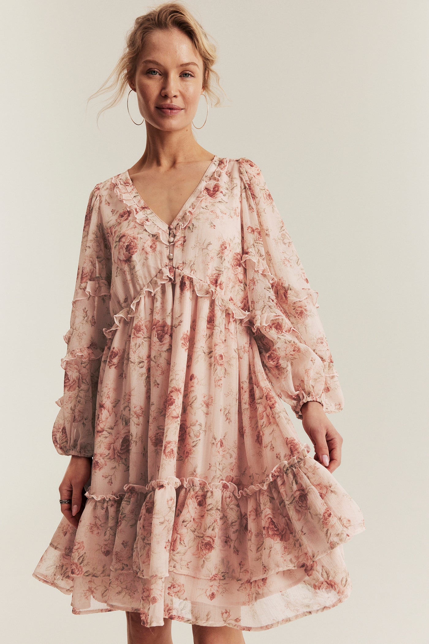 Women's pink floral chiffon dress