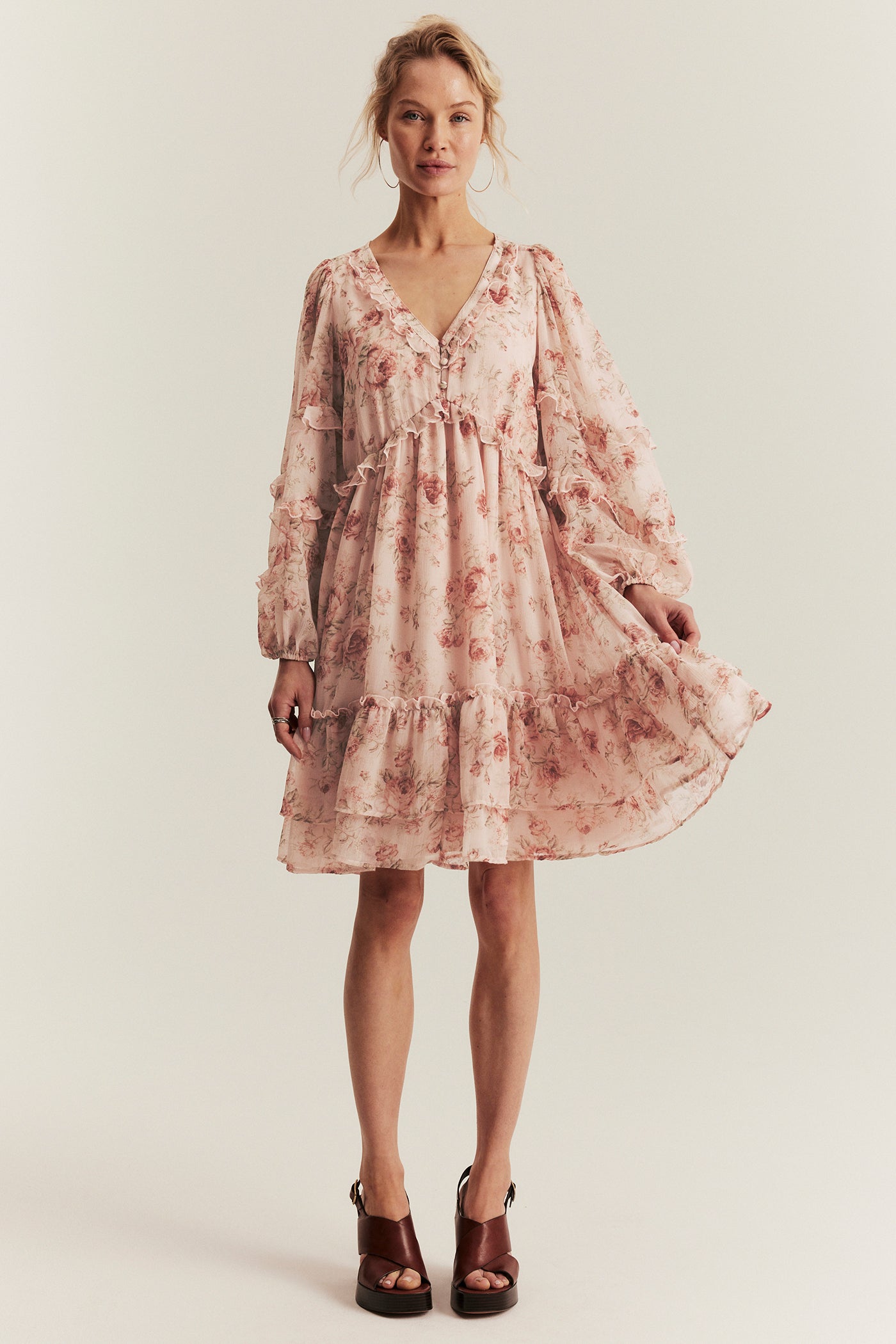 Women's pink floral chiffon dress