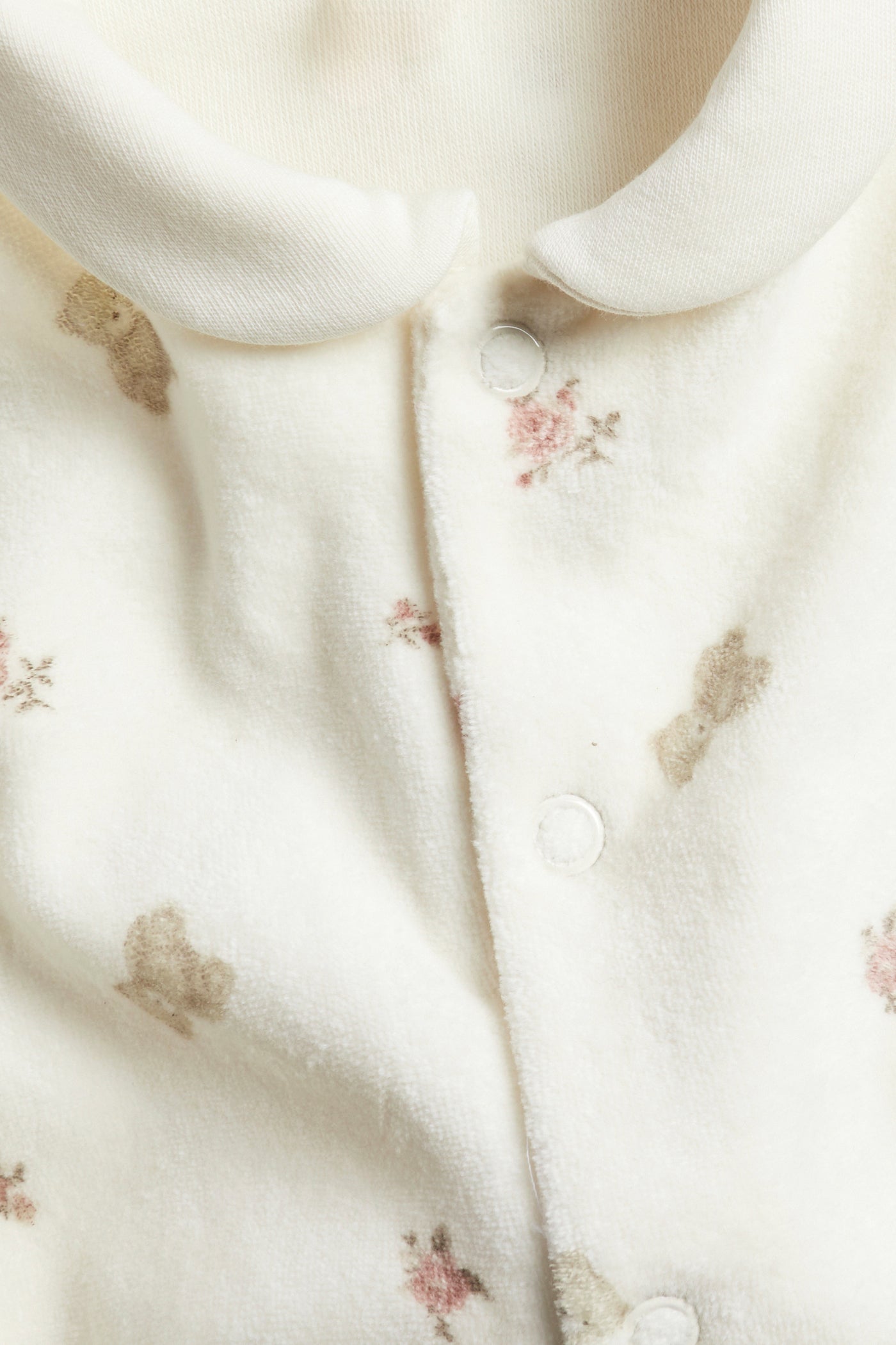 Baby white sleepsuit with teddy bears