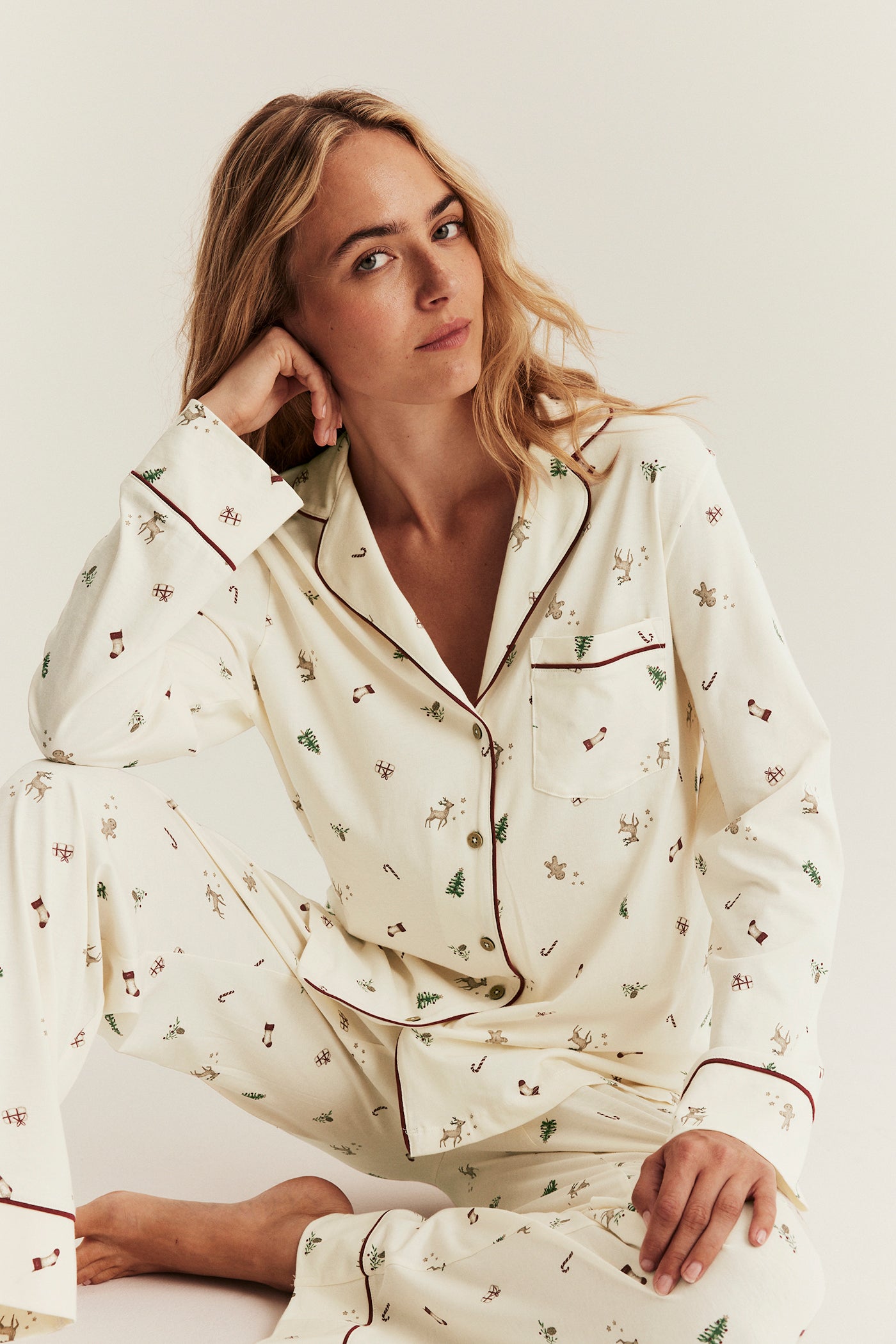 Women's white christmas pyjamas