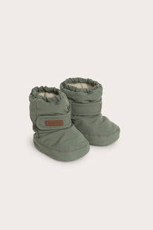 Baby green water-repellent booties