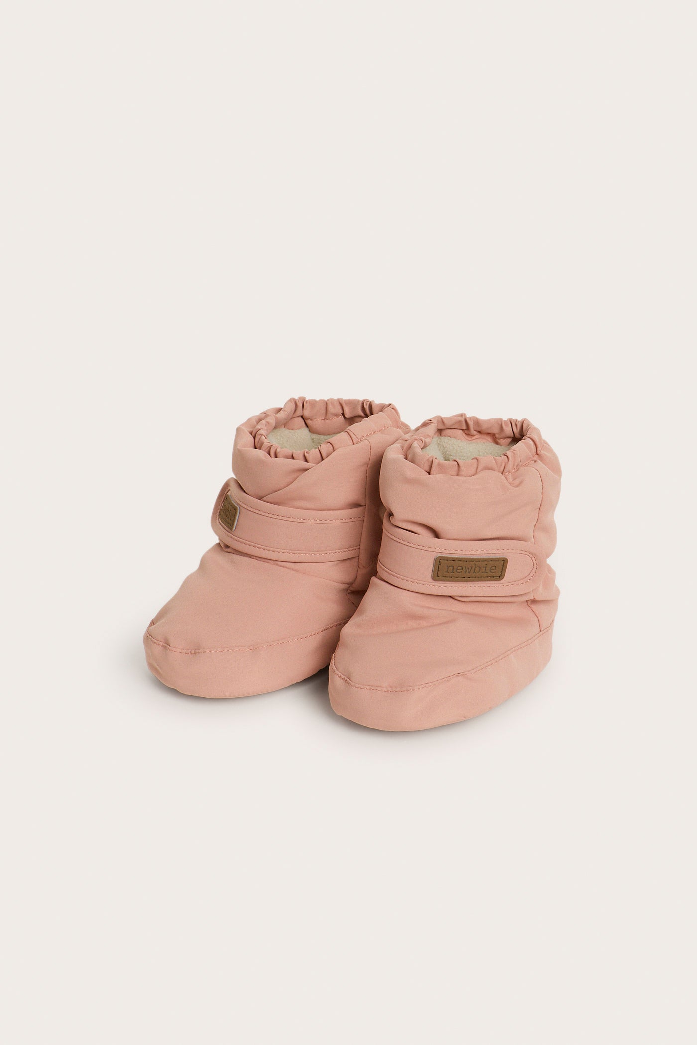 Baby pink water-repellent booties