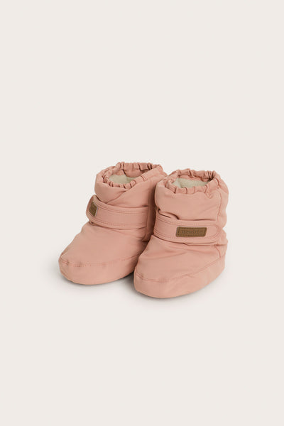 Baby pink water-repellent booties