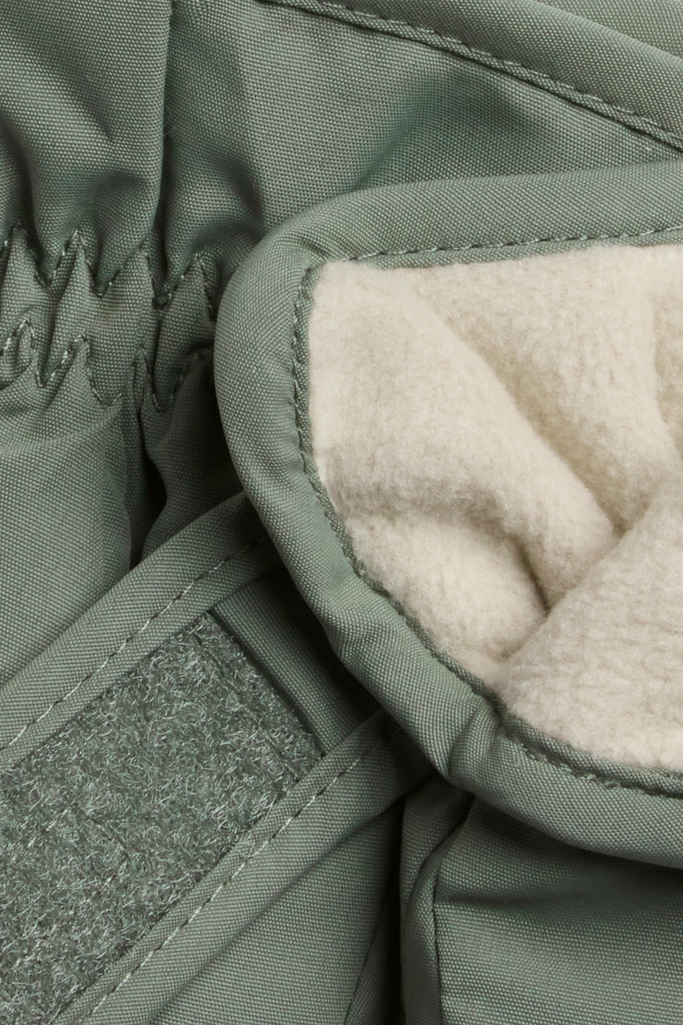 Baby & kids green water-repellent mittens