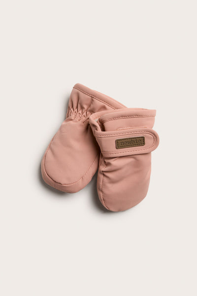 Baby pink water-repellent mittens