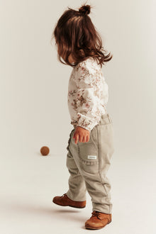 Baby beige joggers with lace details