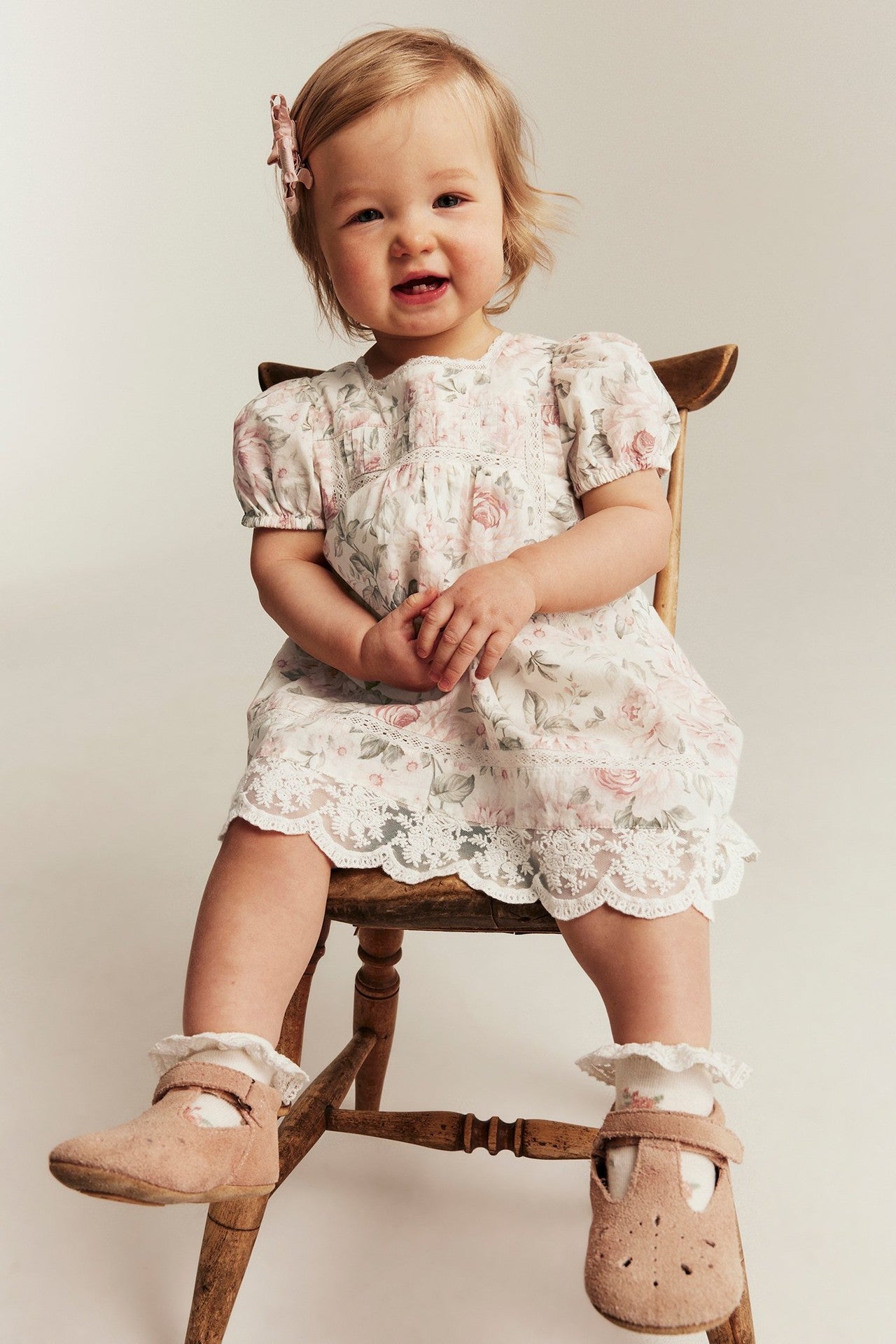 Baby white floral short sleeve dress
