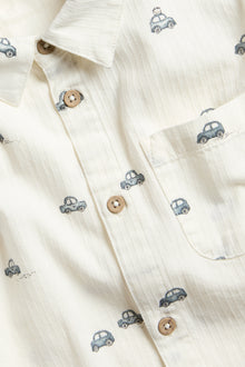 Kids' white shirt with car print